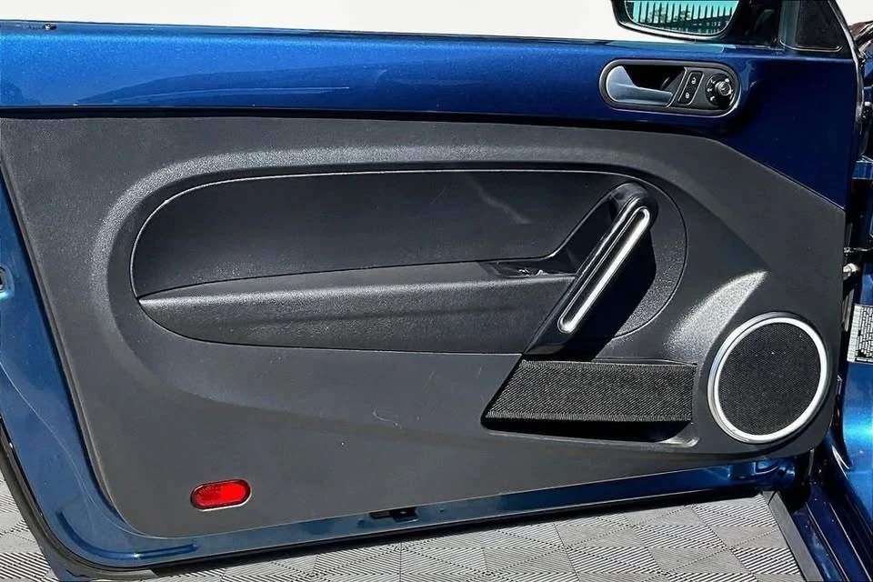 2016 Volkswagen A5 Beetle - Image 19 of 20