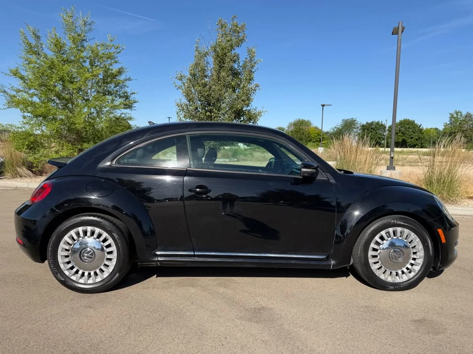 2016 Volkswagen A5 Beetle - Image 5 of 8