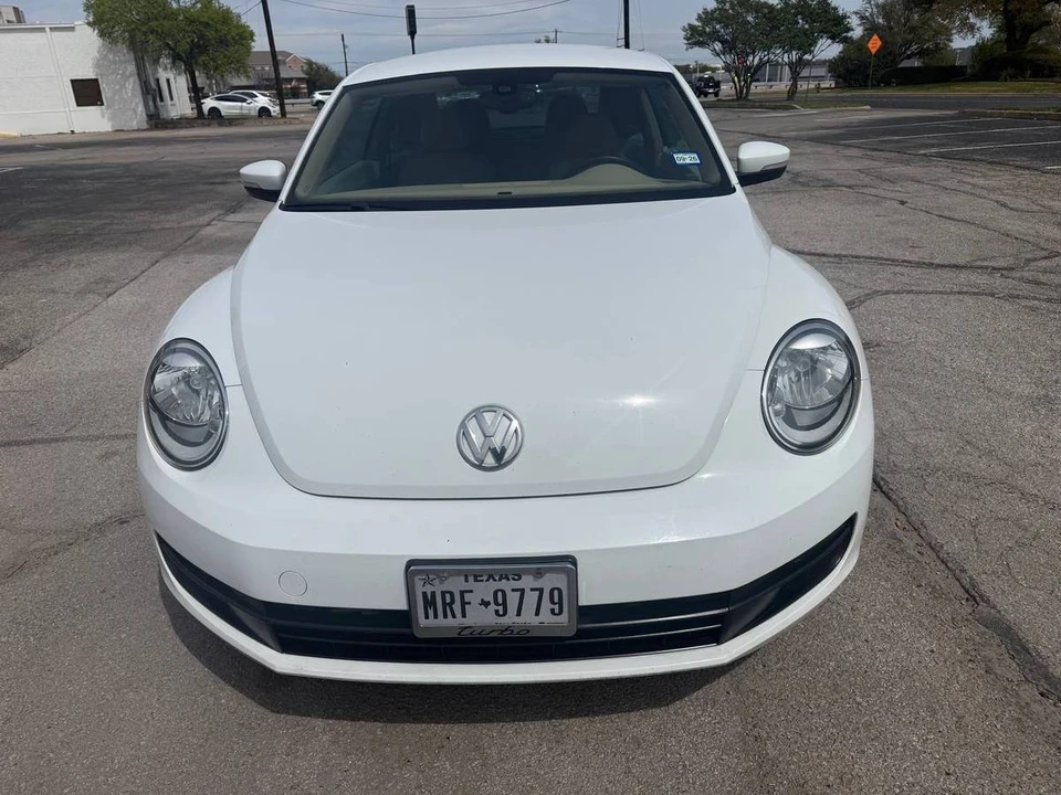 2016 Volkswagen A5 Beetle - Image 2 of 24