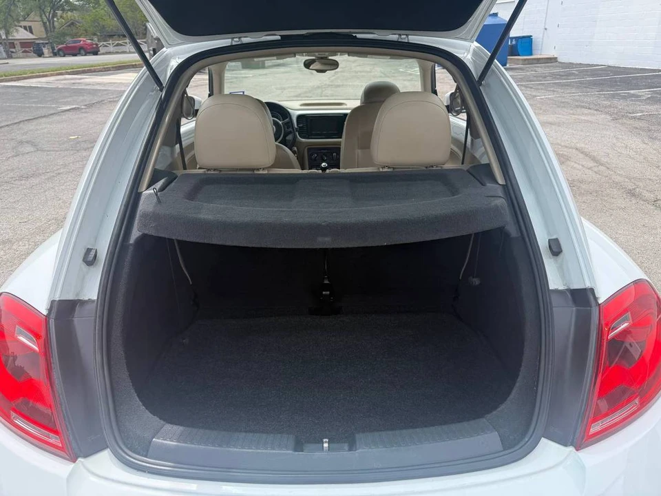 2016 Volkswagen A5 Beetle - Image 19 of 24