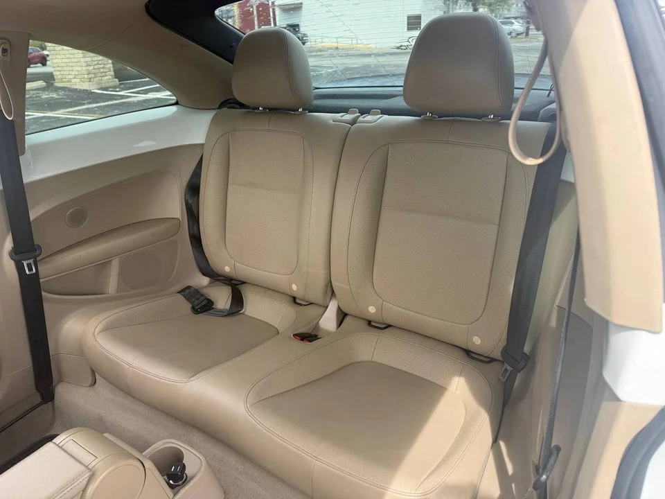 2016 Volkswagen A5 Beetle - Image 18 of 24
