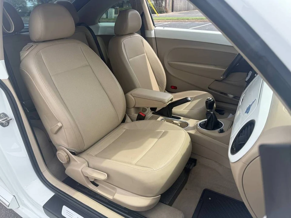 2016 Volkswagen A5 Beetle - Image 12 of 24