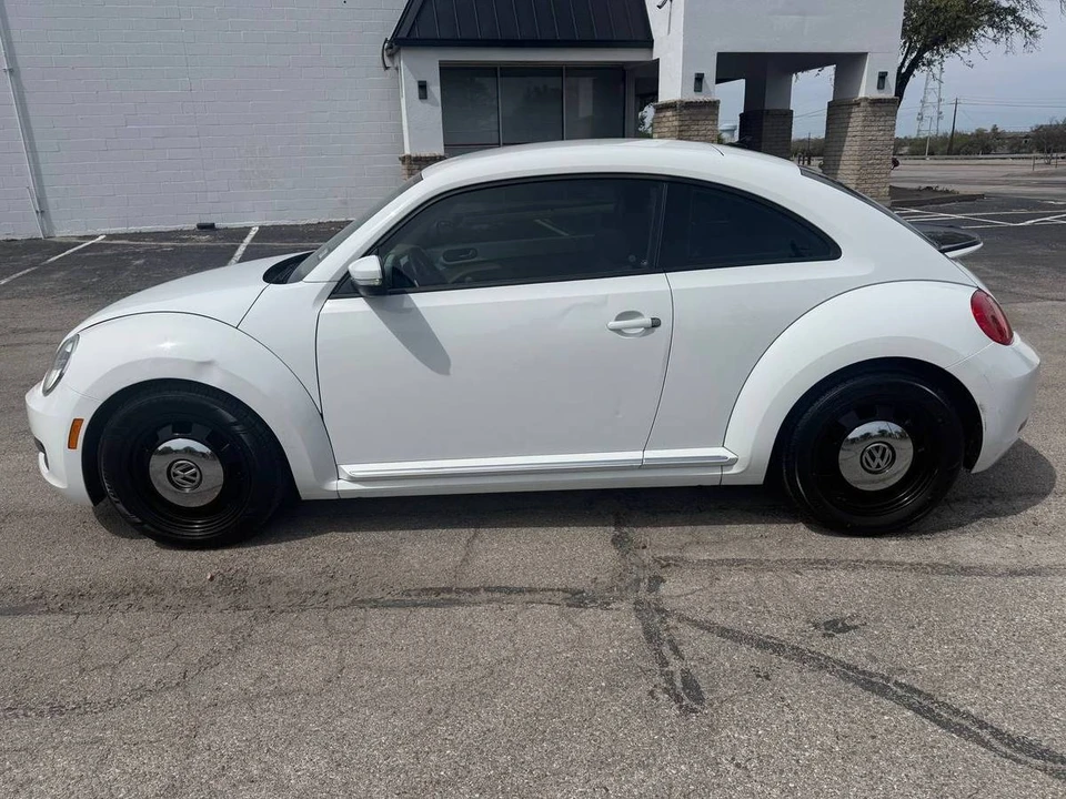 2016 Volkswagen A5 Beetle - Image 4 of 24