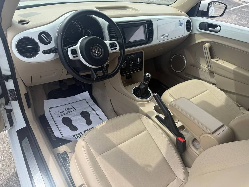 2016 Volkswagen A5 Beetle - Image 9 of 24