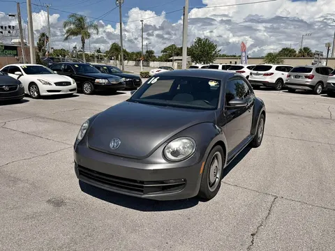 2016 Volkswagen Beetle 1.8T Wolfsburg Edition Hatchback