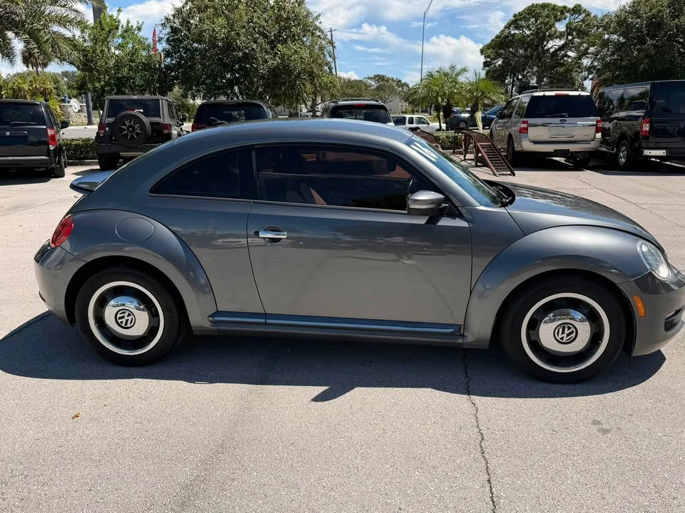 2016 Volkswagen A5 Beetle - Image 4 of 8