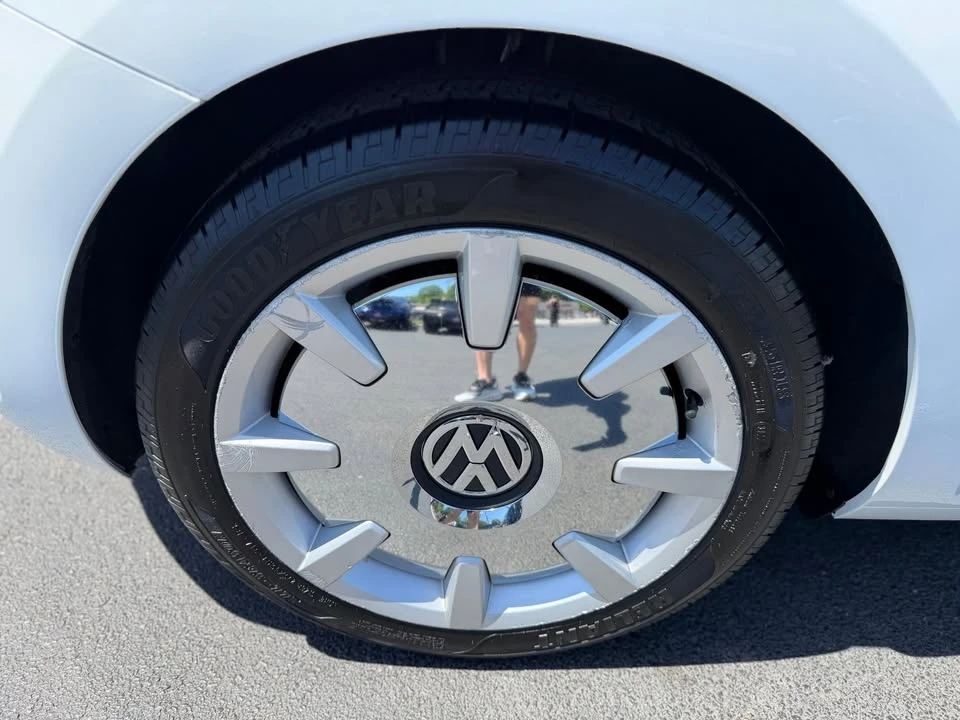 2016 Volkswagen A5 Beetle - Image 8 of 18