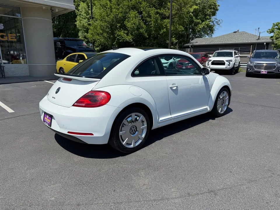 2016 Volkswagen A5 Beetle - Image 6 of 18
