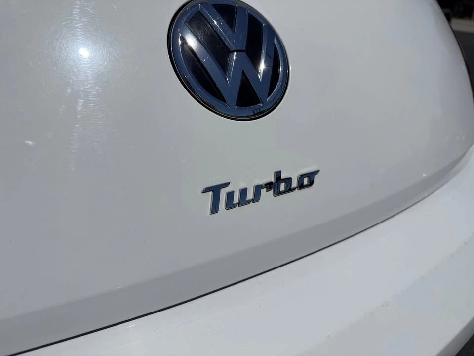 2016 Volkswagen A5 Beetle - Image 9 of 18