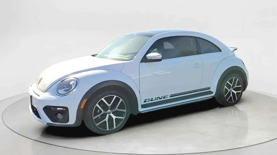 2016 Volkswagen A5 Beetle - Image 2 of 9