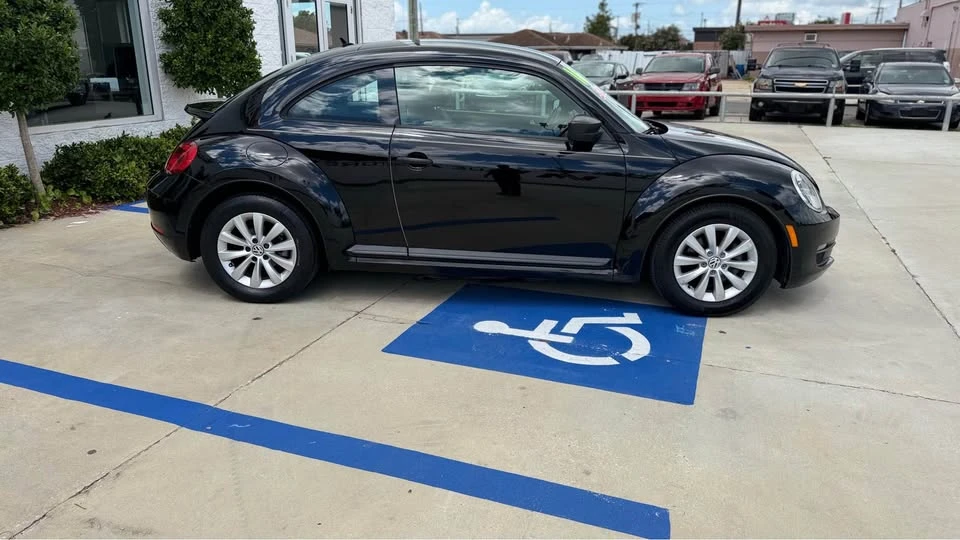 2016 Volkswagen A5 Beetle - Image 4 of 10