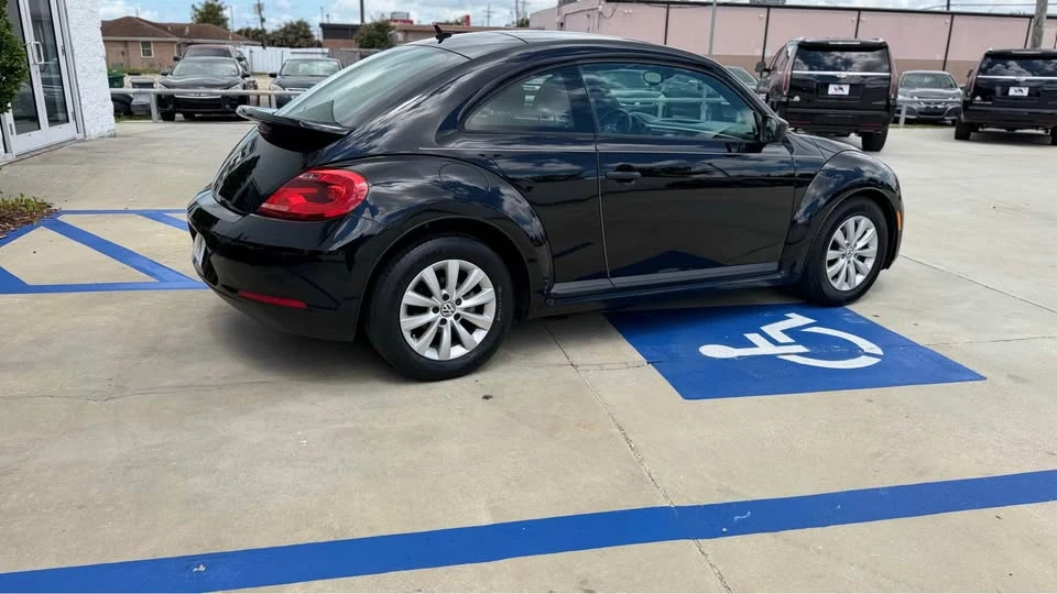 2016 Volkswagen A5 Beetle - Image 5 of 10