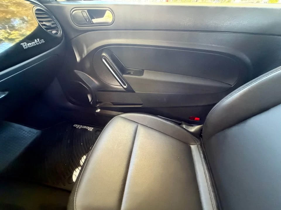 2016 Volkswagen A5 Beetle - Image 11 of 15