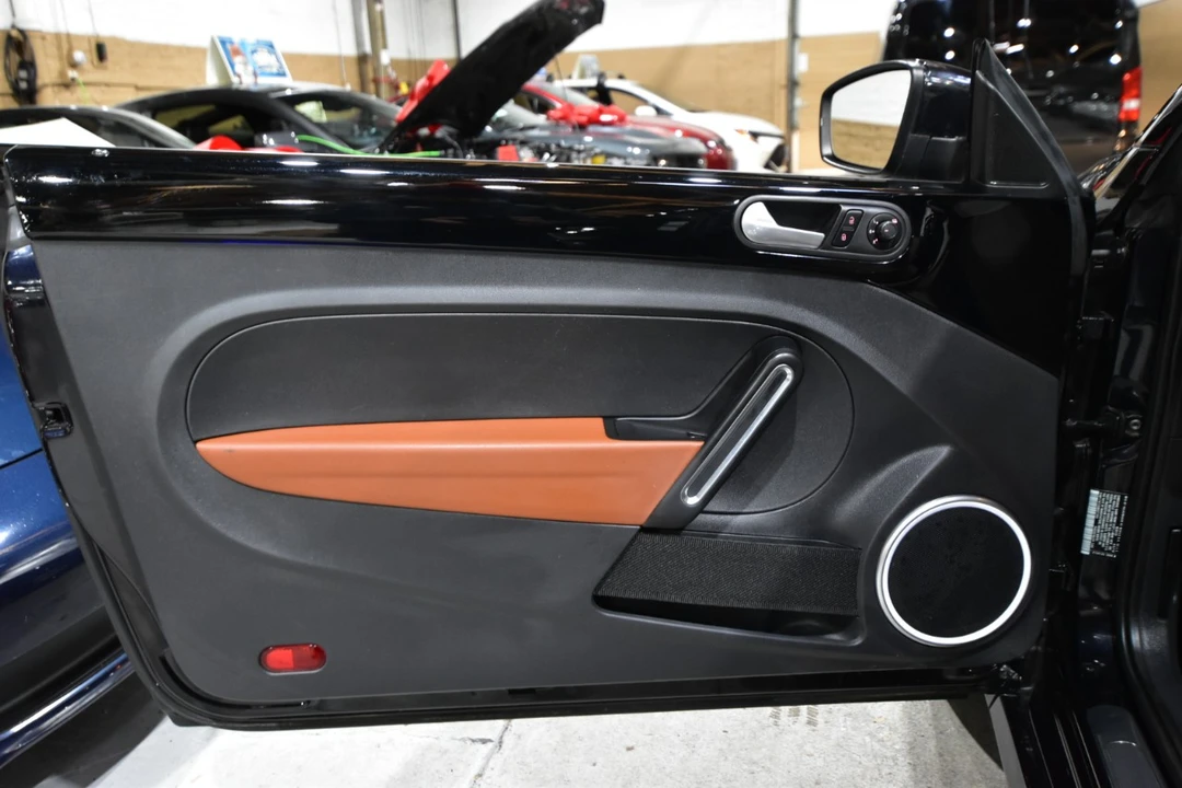 2016 Volkswagen A5 Beetle - Image 8 of 12