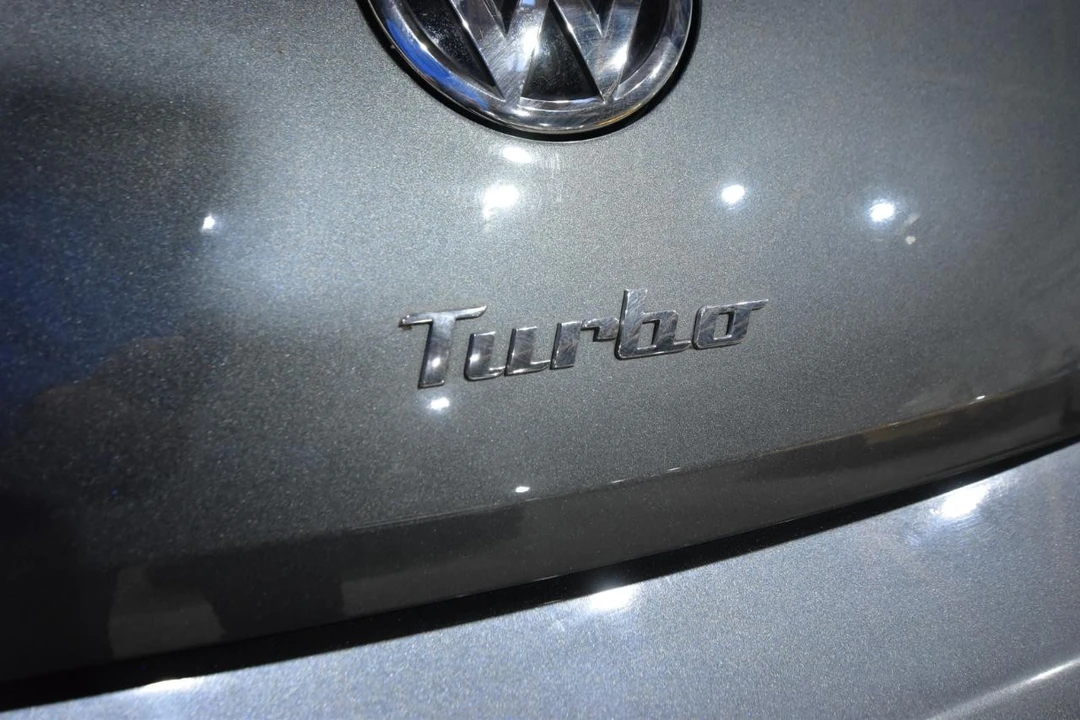 2016 Volkswagen A5 Beetle - Image 8 of 21