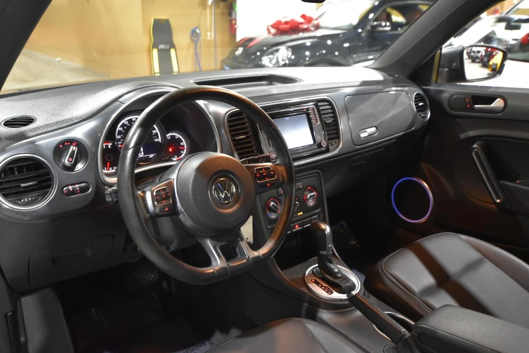 2016 Volkswagen A5 Beetle - Image 14 of 21