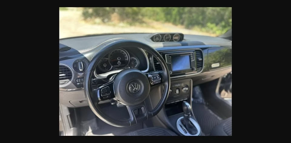 2016 Volkswagen A5 Beetle - Image 5 of 16