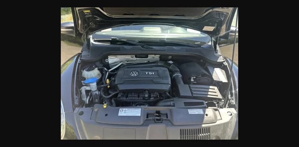 2016 Volkswagen A5 Beetle - Image 8 of 16