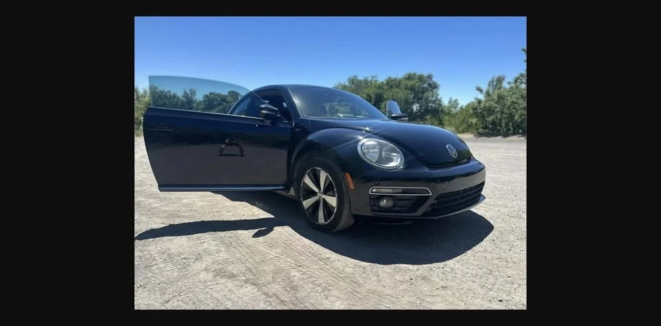 2016 Volkswagen A5 Beetle - Image 3 of 16
