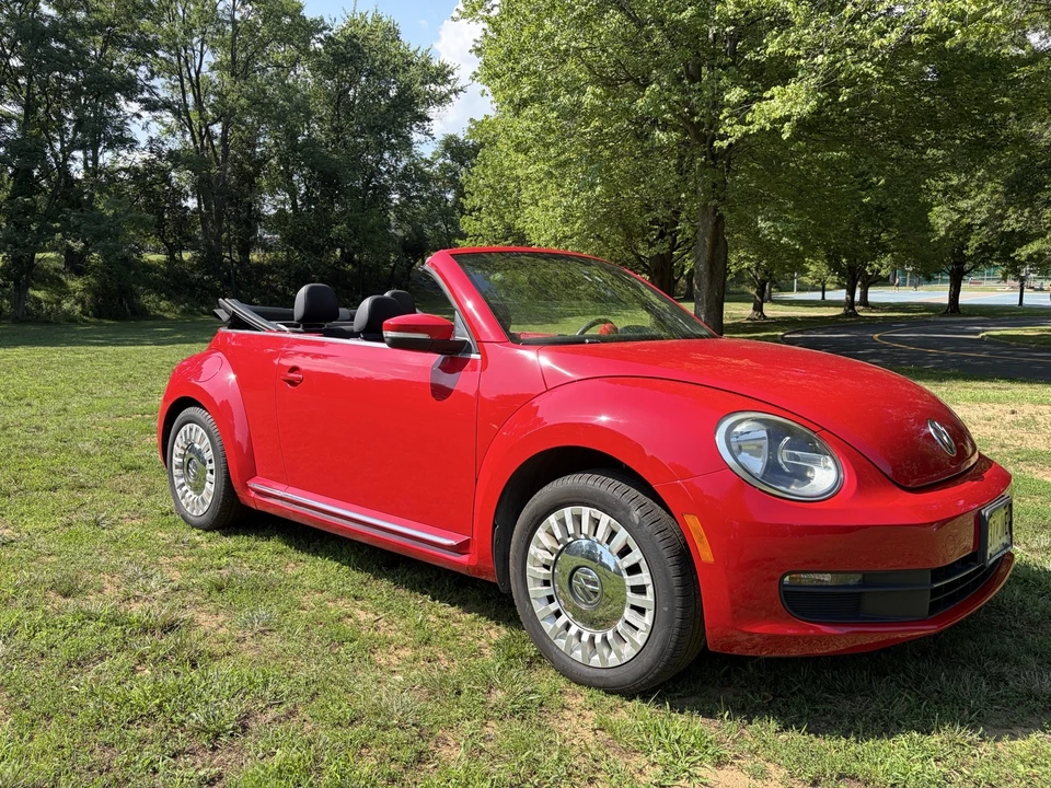 2016 Volkswagen A5 Beetle - Image 11 of 24