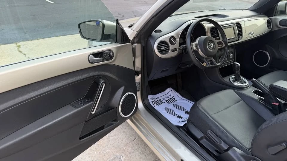 2016 Volkswagen A5 Beetle - Image 11 of 20