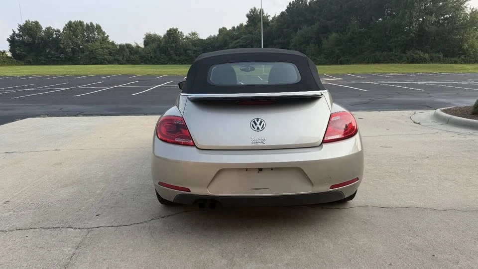 2016 Volkswagen A5 Beetle - Image 8 of 20