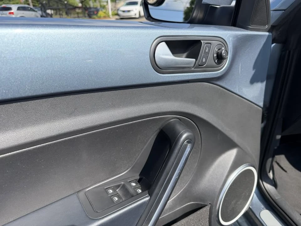 2016 Volkswagen A5 Beetle - Image 11 of 15