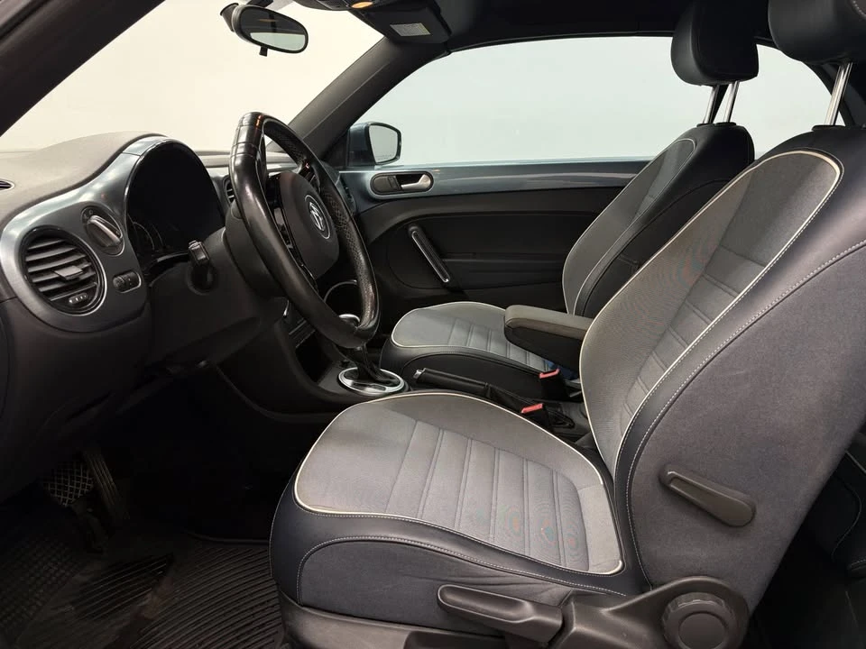 2016 Volkswagen A5 Beetle - Image 2 of 20