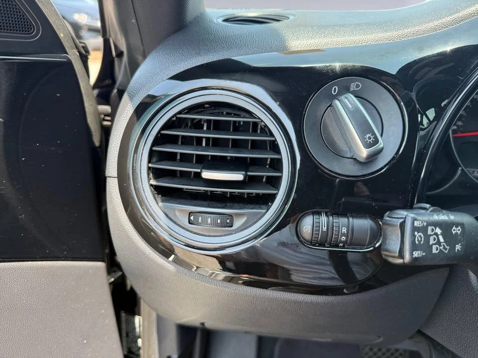2016 Volkswagen A5 Beetle - Image 18 of 20