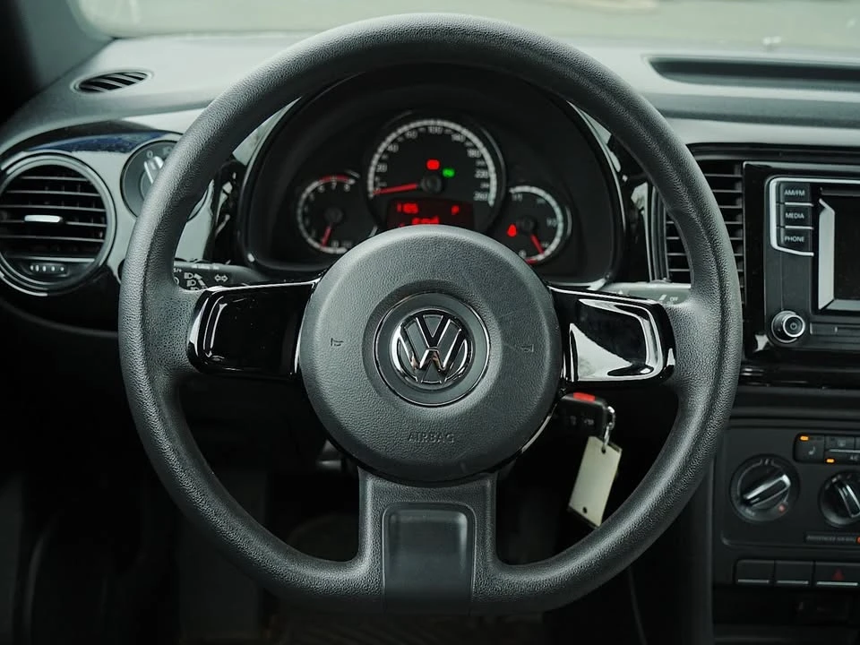 2016 Volkswagen A5 Beetle - Image 10 of 18