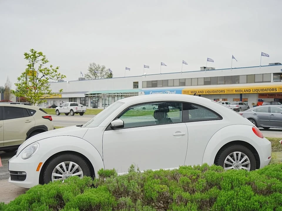 2016 Volkswagen A5 Beetle - Image 3 of 18