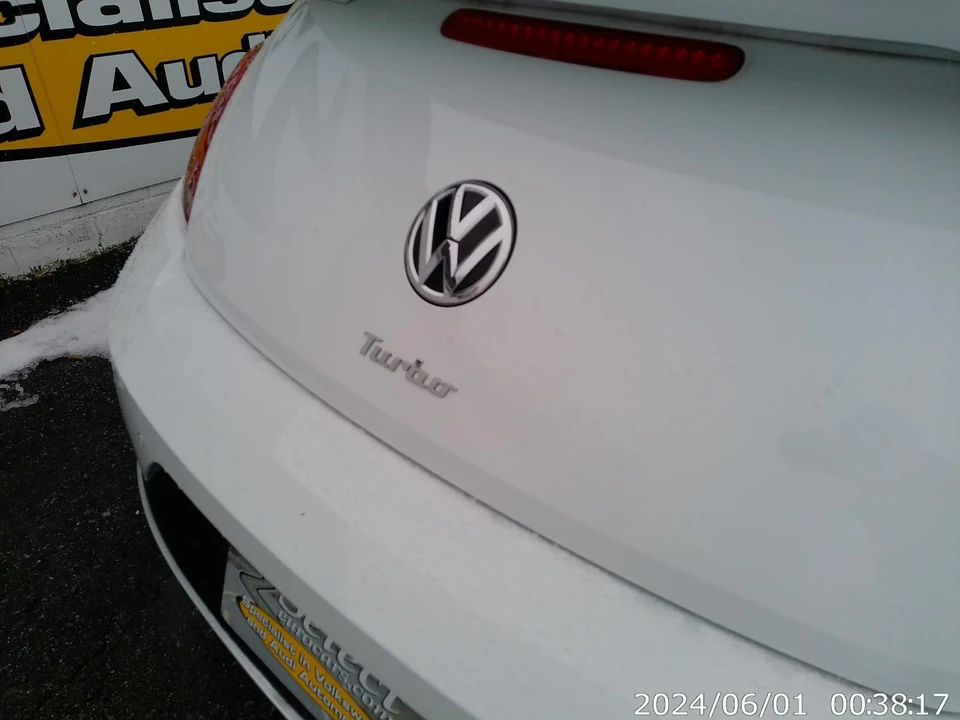 2016 Volkswagen A5 Beetle - Image 7 of 12