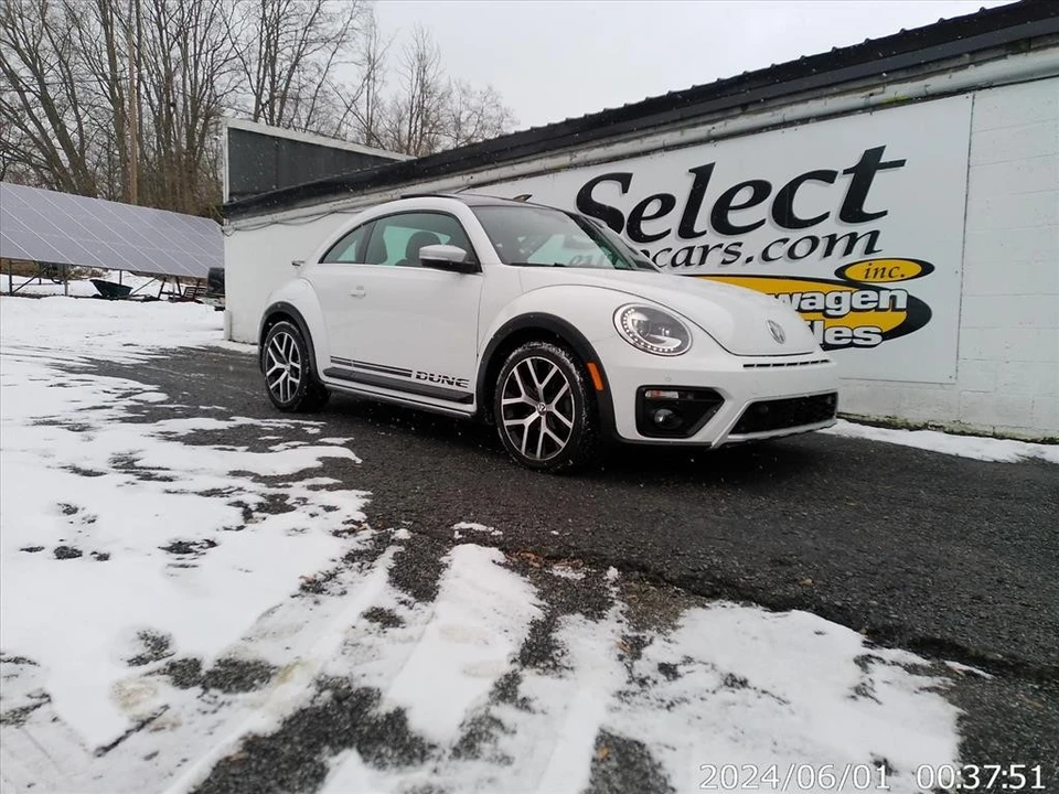 2016 Volkswagen A5 Beetle - Image 2 of 12