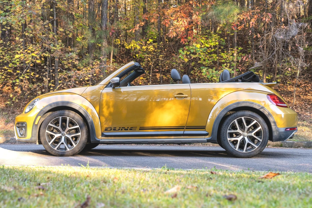 2016 Volkswagen A5 Beetle - Image 3 of 31