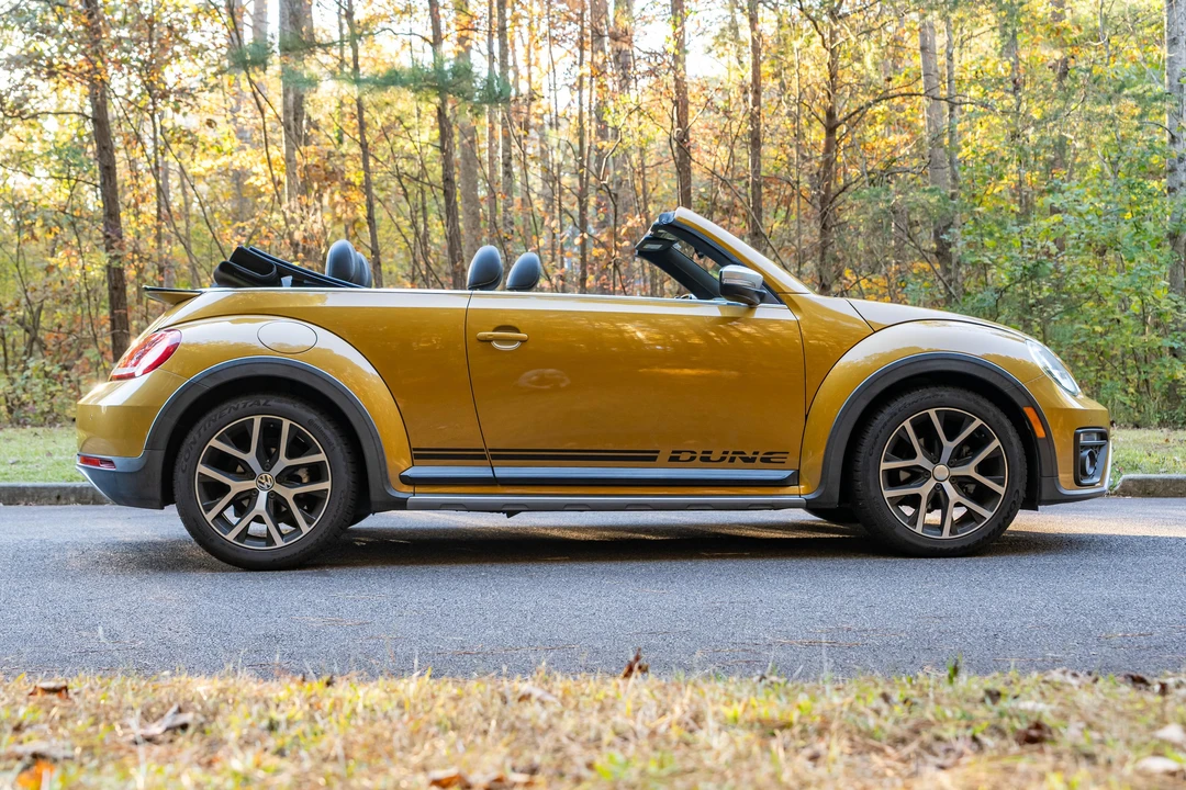 2016 Volkswagen A5 Beetle - Image 9 of 31