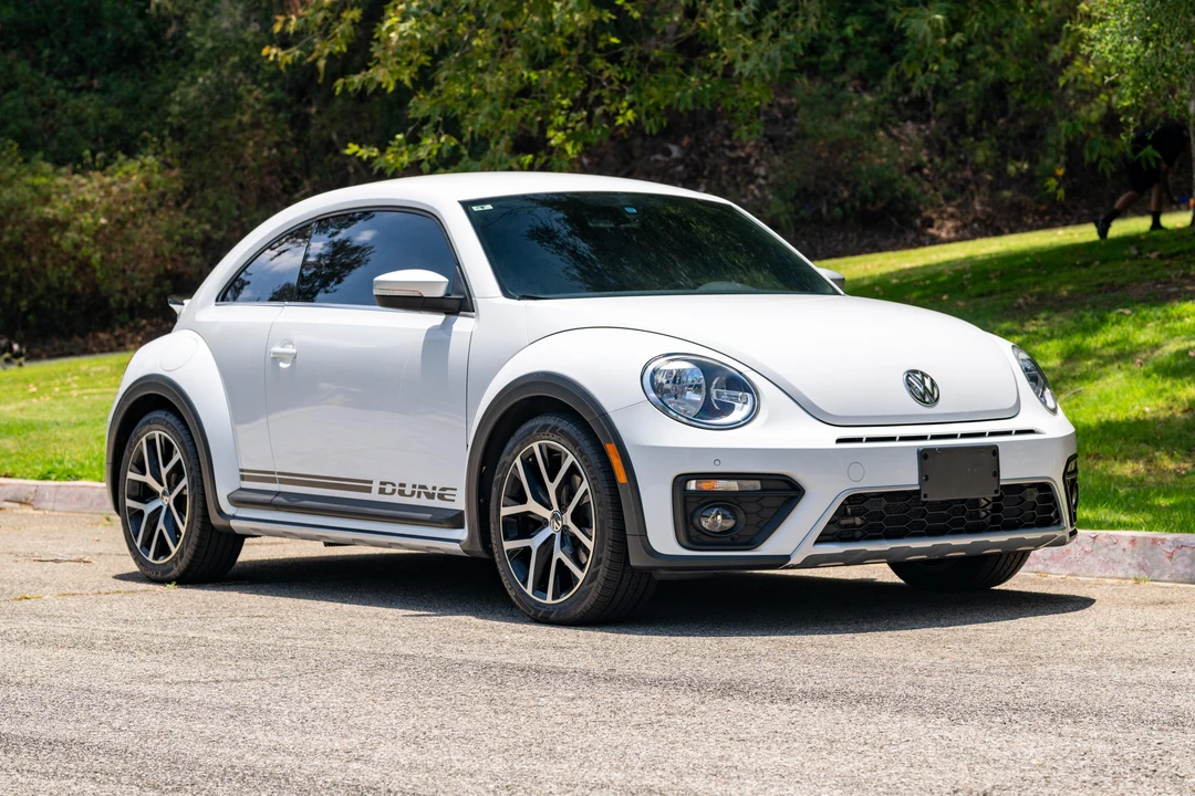 2016 Volkswagen A5 Beetle - Image 6 of 31