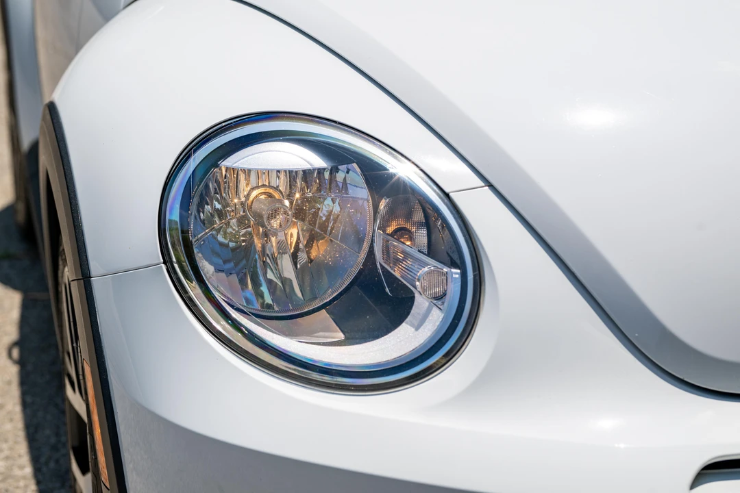 2016 Volkswagen A5 Beetle - Image 11 of 31