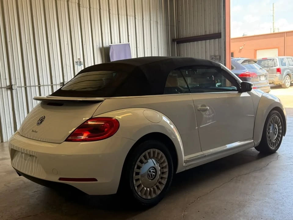 2016 Volkswagen A5 Beetle - Image 9 of 20
