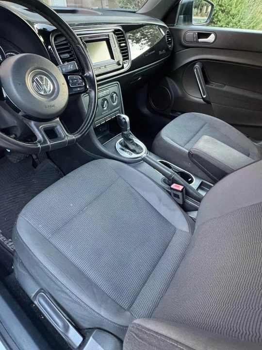 2016 Volkswagen A5 Beetle - Image 8 of 9