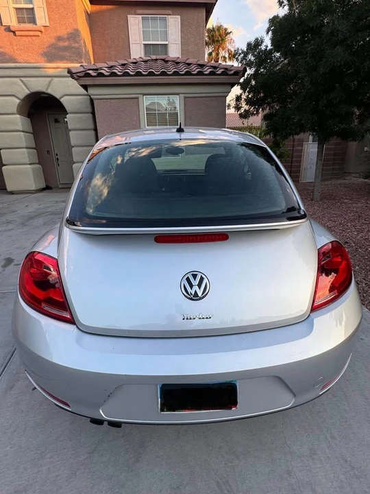 2016 Volkswagen A5 Beetle - Image 4 of 9