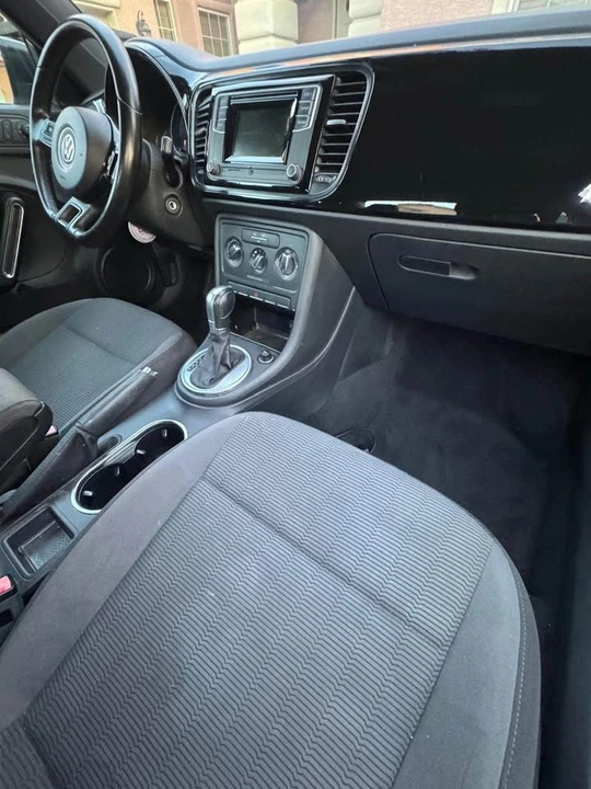 2016 Volkswagen A5 Beetle - Image 3 of 9
