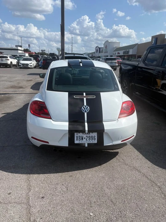 2016 Volkswagen A5 Beetle - Image 2 of 4