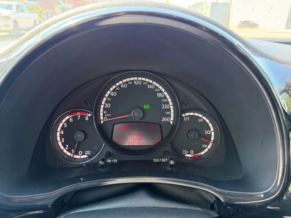 2016 Volkswagen A5 Beetle - Image 11 of 12