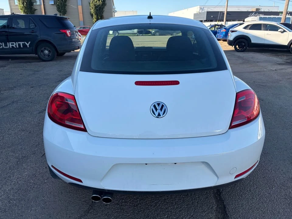 2016 Volkswagen A5 Beetle - Image 5 of 10