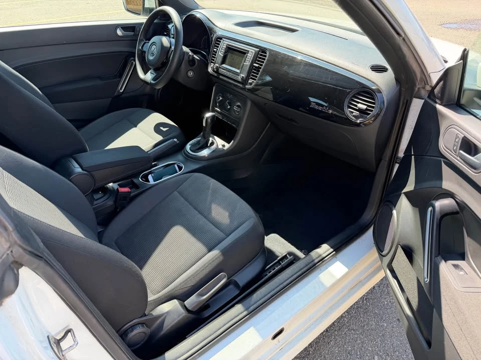 2016 Volkswagen A5 Beetle - Image 7 of 12
