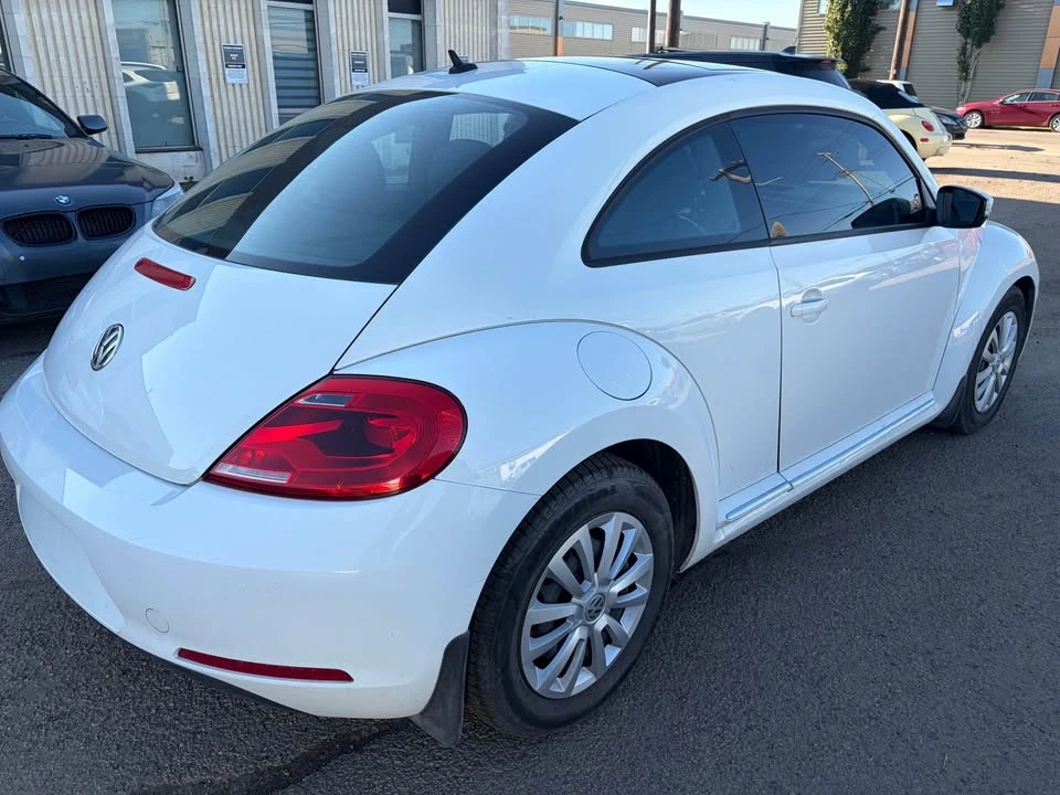 2016 Volkswagen A5 Beetle - Image 4 of 10
