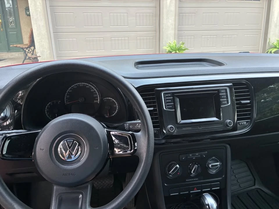 2016 Volkswagen A5 Beetle - Image 9 of 10