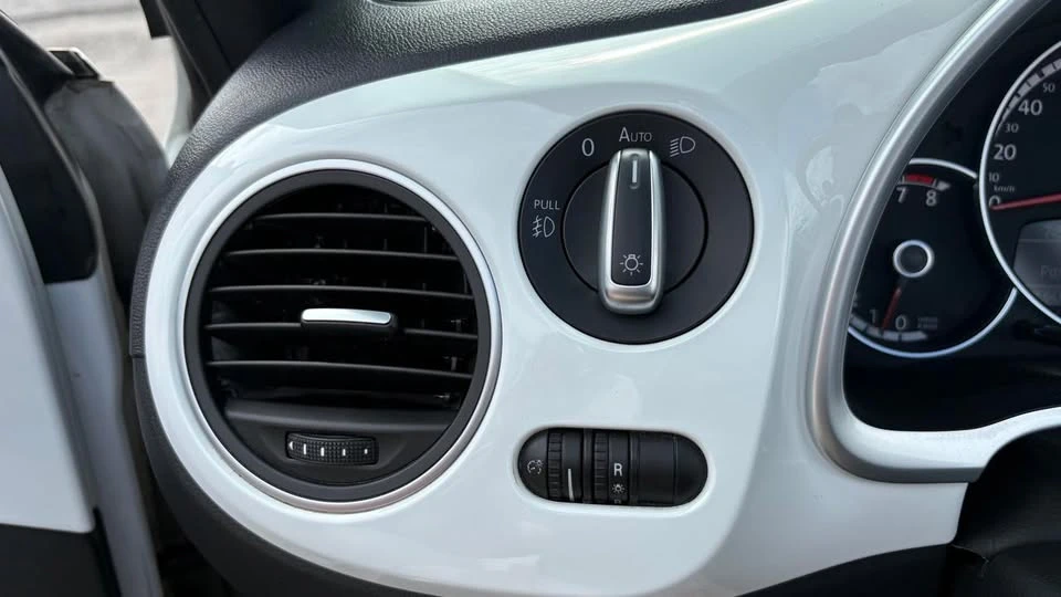 2016 Volkswagen A5 Beetle - Image 18 of 20