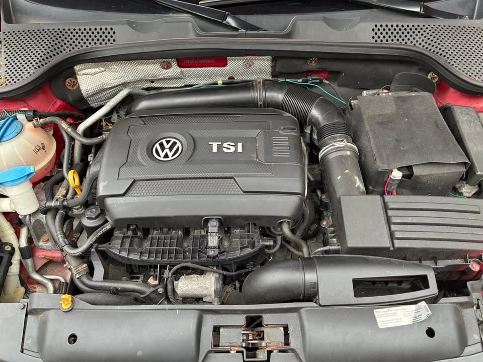 2016 Volkswagen A5 Beetle - Image 5 of 10