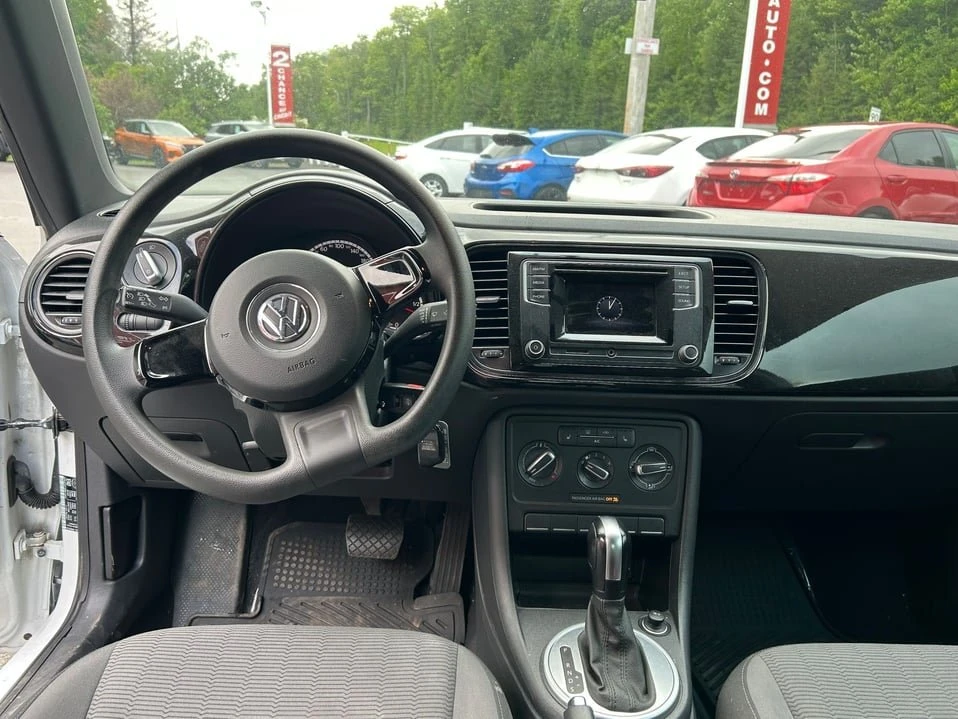 2016 Volkswagen A5 Beetle - Image 9 of 11